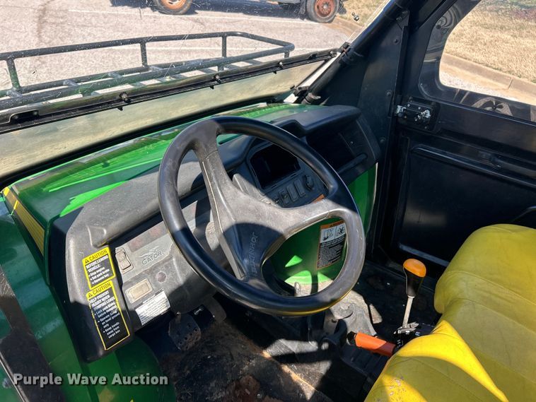 image for item FC5158 2011 John Deere 855 DSL utility vehicle