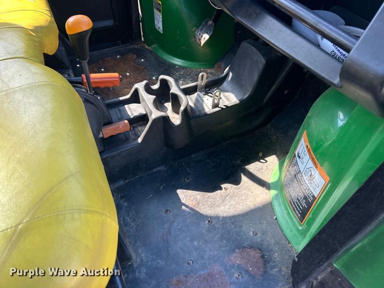 image for item FC5158 2011 John Deere 855 DSL utility vehicle