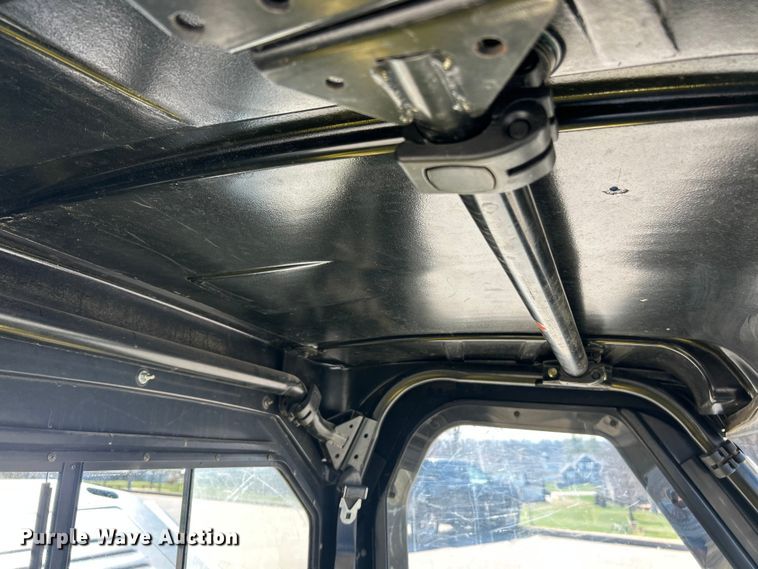 image for item FC5158 2011 John Deere 855 DSL utility vehicle