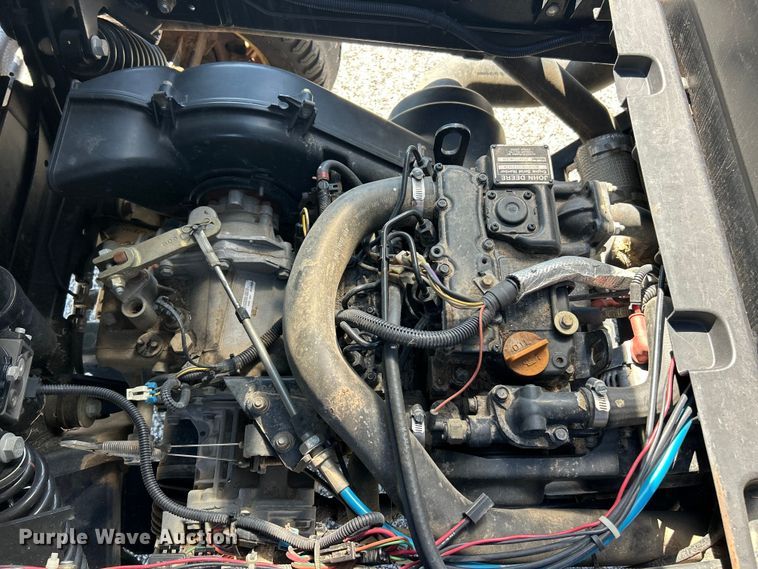 image for item FC5158 2011 John Deere 855 DSL utility vehicle