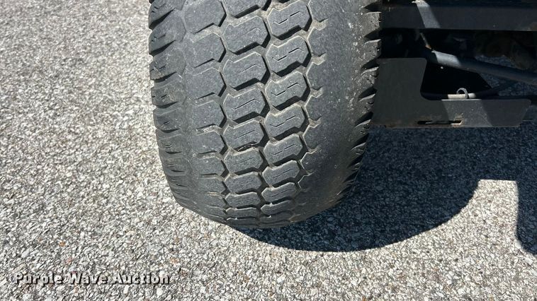 image for item FC5158 2011 John Deere 855 DSL utility vehicle