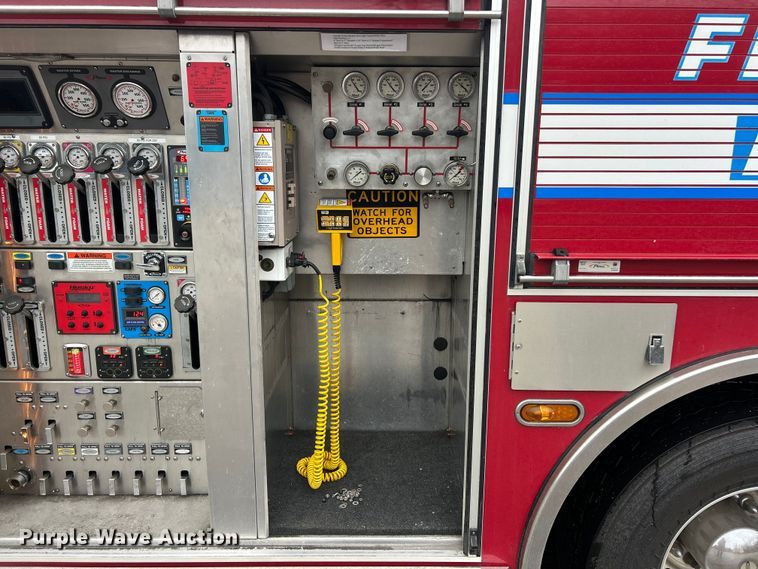 image for item FC5179 2008 Pierce  Quantum pumper fire truck