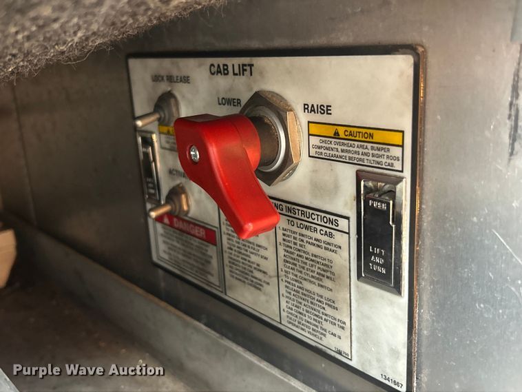 image for item FC5179 2008 Pierce  Quantum pumper fire truck