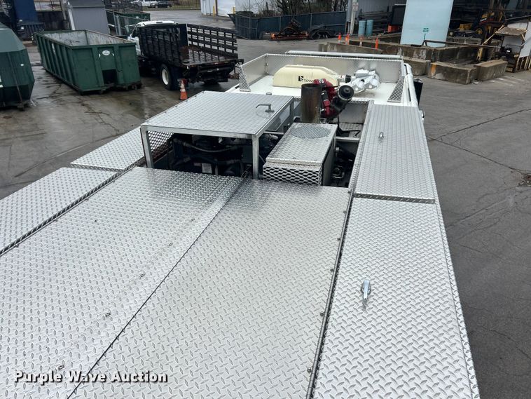 image for item FC5179 2008 Pierce  Quantum pumper fire truck