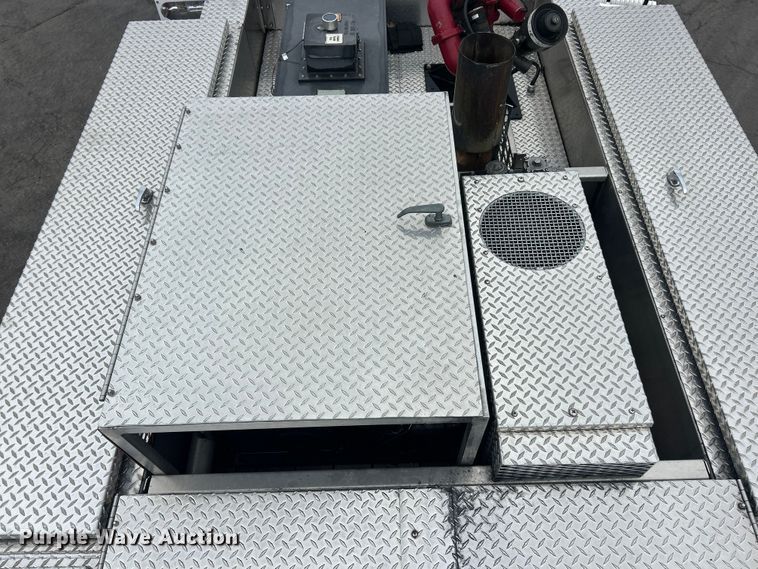 image for item FC5179 2008 Pierce  Quantum pumper fire truck