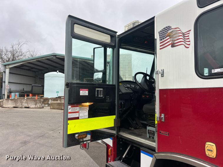 image for item FC5179 2008 Pierce  Quantum pumper fire truck