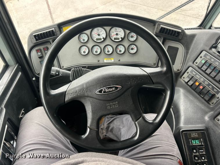 image for item FC5179 2008 Pierce  Quantum pumper fire truck