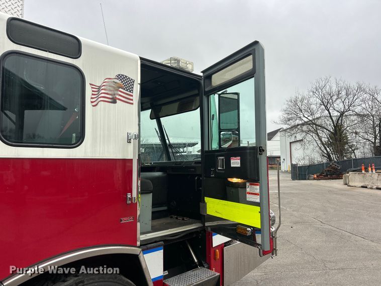 image for item FC5179 2008 Pierce  Quantum pumper fire truck