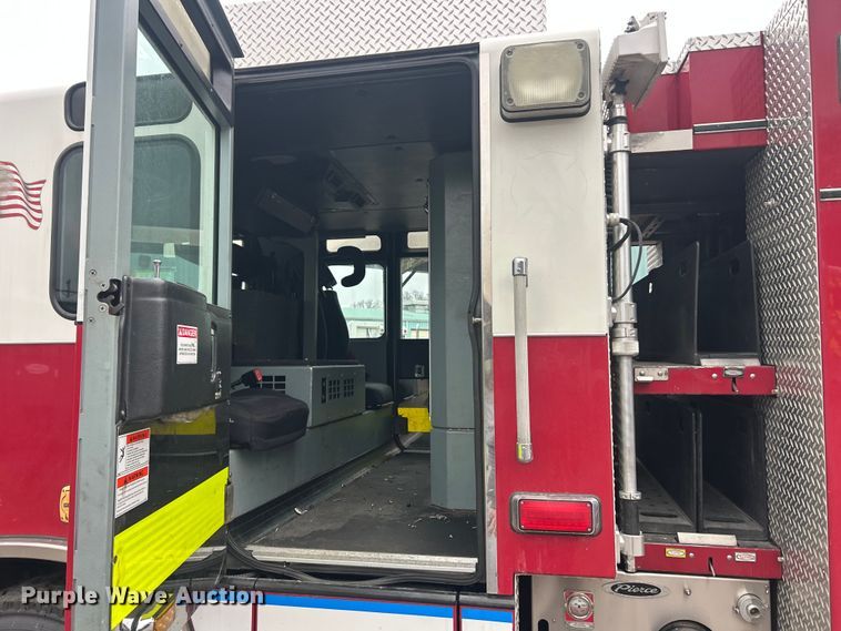 image for item FC5179 2008 Pierce  Quantum pumper fire truck