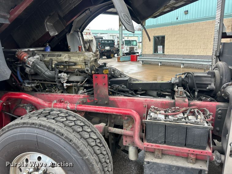 image for item FC5179 2008 Pierce  Quantum pumper fire truck