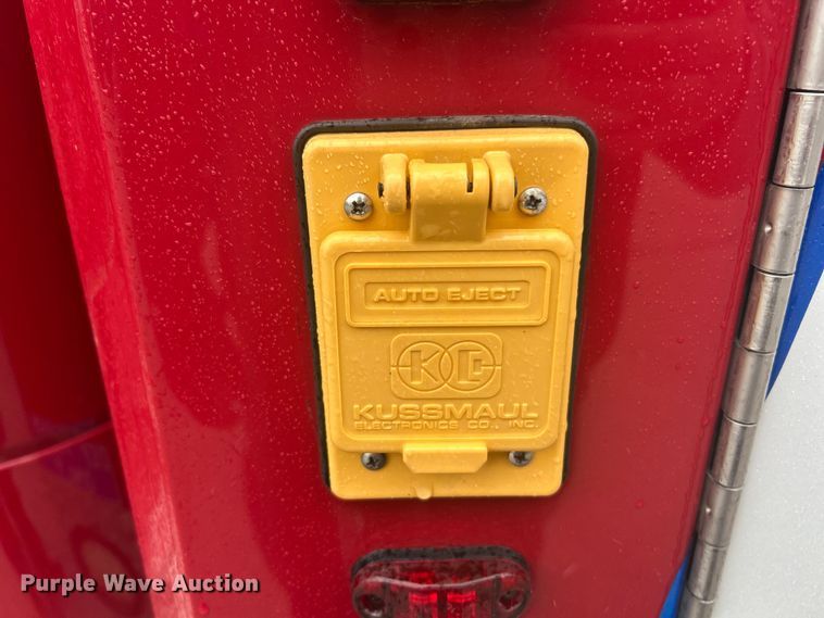 image for item FC5180 2015 Freightliner Business Class M2 ambulance