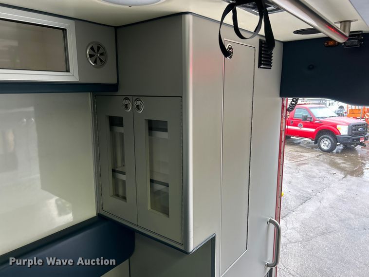 image for item FC5180 2015 Freightliner Business Class M2 ambulance