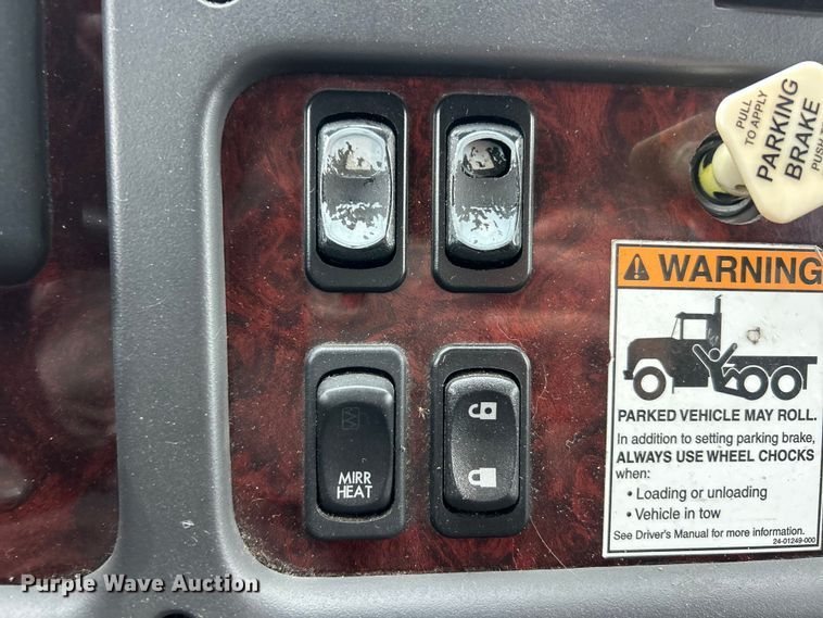 image for item FC5180 2015 Freightliner Business Class M2 ambulance