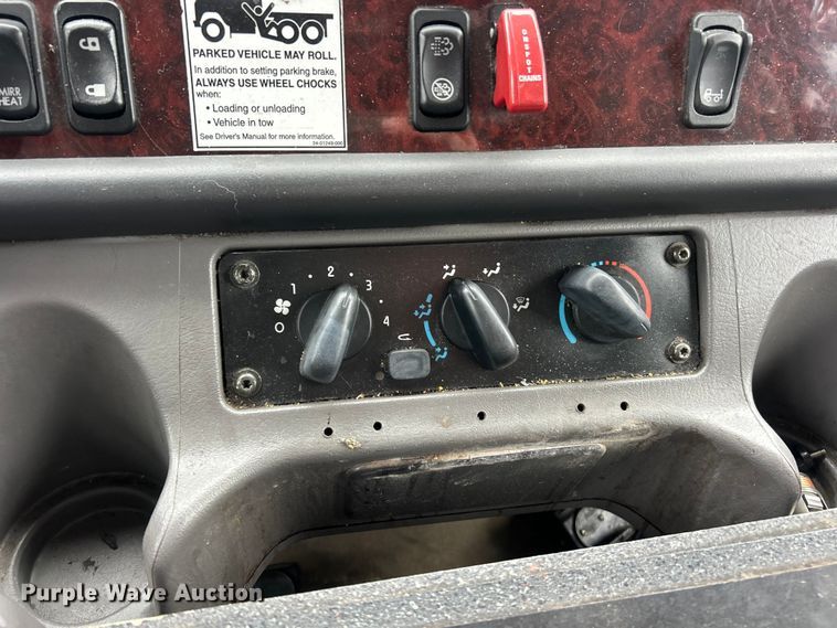 image for item FC5180 2015 Freightliner Business Class M2 ambulance