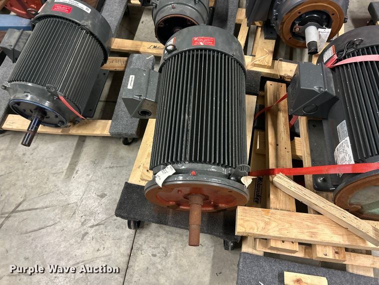 image for item FC5189 (8) pool pump motors