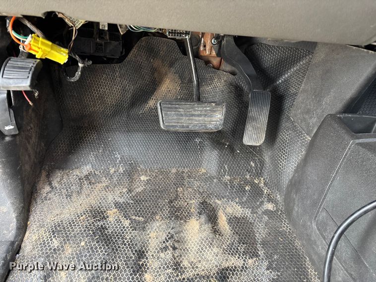 image for item FG0117 2010 Chevrolet Silverado 2500HD Crew Cab bale bed pickup truck