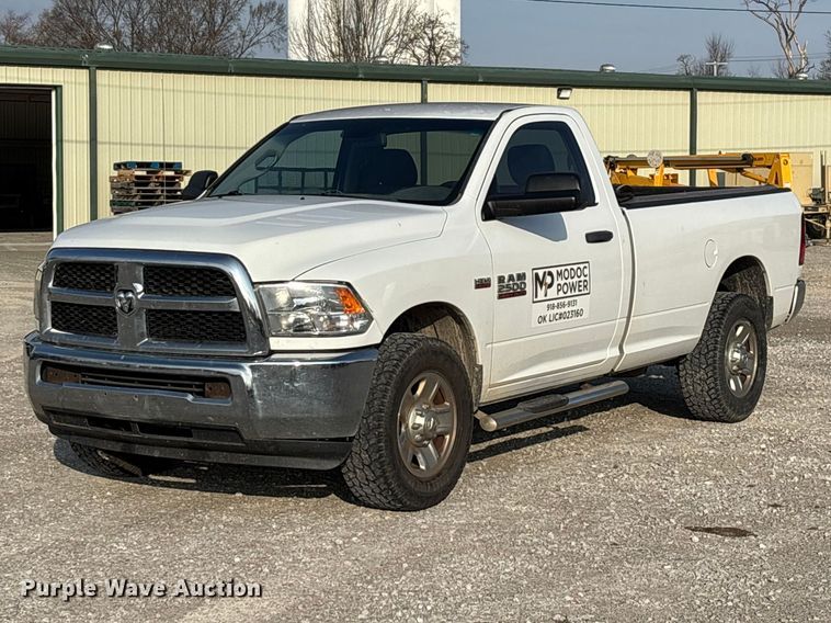 image for item FG0118 2015 RAM 2500 pickup truck