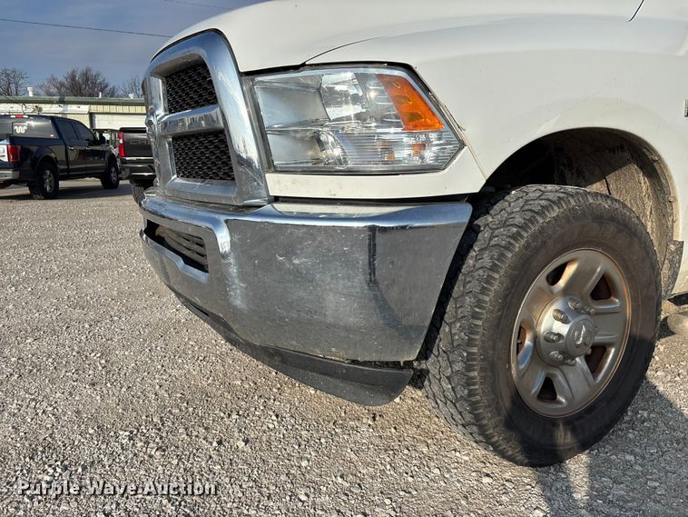 image for item FG0118 2015 RAM 2500 pickup truck