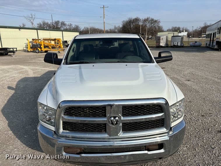 image for item FG0118 2015 RAM 2500 pickup truck