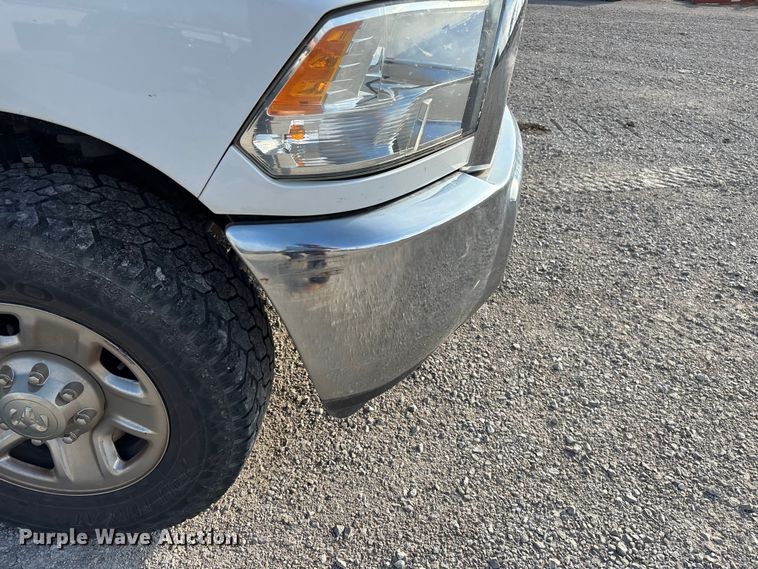 image for item FG0118 2015 RAM 2500 pickup truck