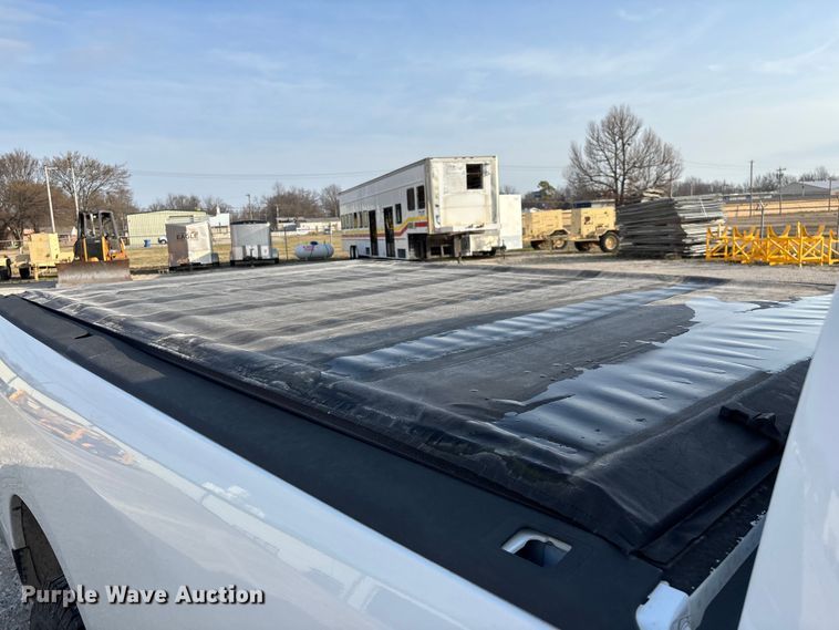 image for item FG0118 2015 RAM 2500 pickup truck