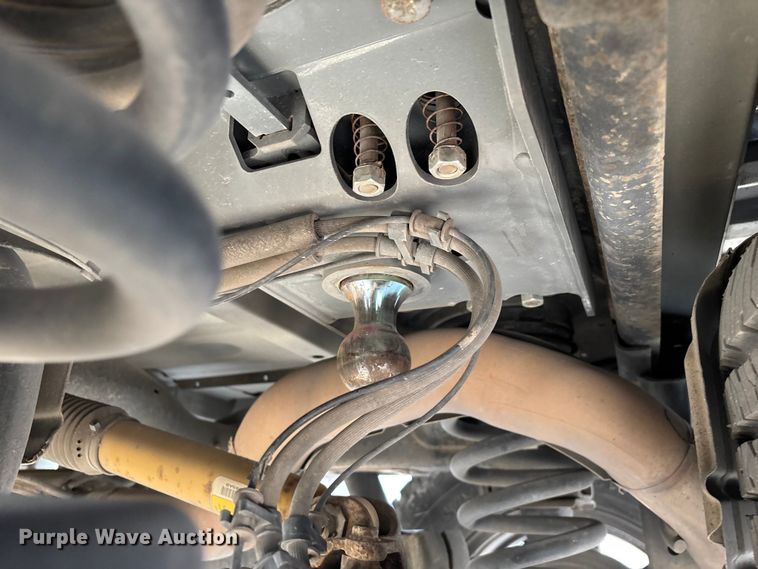 image for item FG0118 2015 RAM 2500 pickup truck