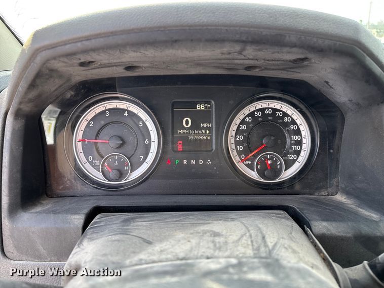 image for item FG0118 2015 RAM 2500 pickup truck