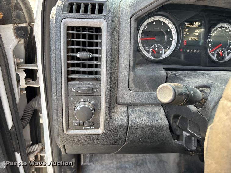 image for item FG0118 2015 RAM 2500 pickup truck