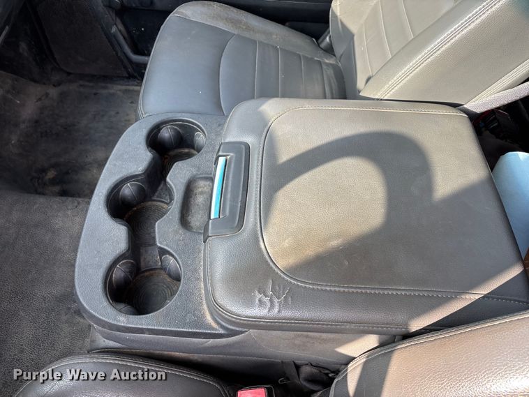 image for item FG0118 2015 RAM 2500 pickup truck