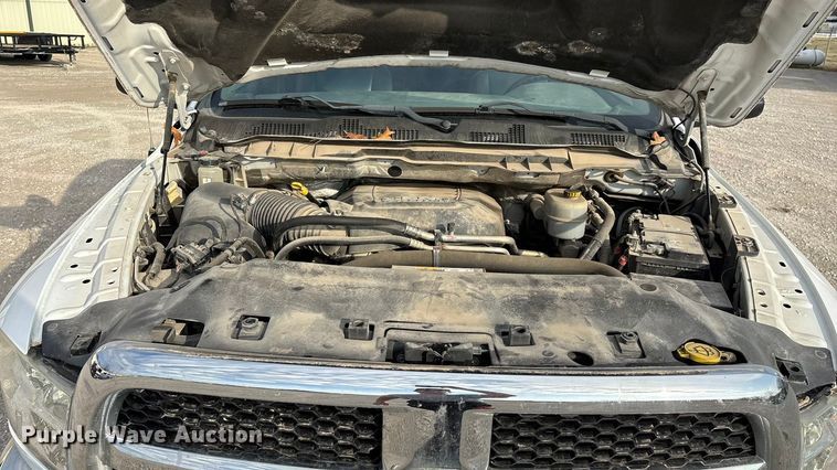 image for item FG0118 2015 RAM 2500 pickup truck