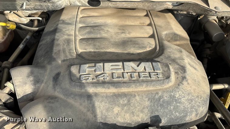 image for item FG0118 2015 RAM 2500 pickup truck