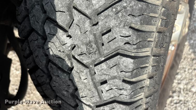 image for item FG0118 2015 RAM 2500 pickup truck