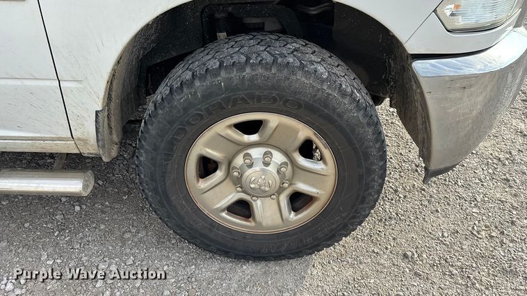 image for item FG0118 2015 RAM 2500 pickup truck