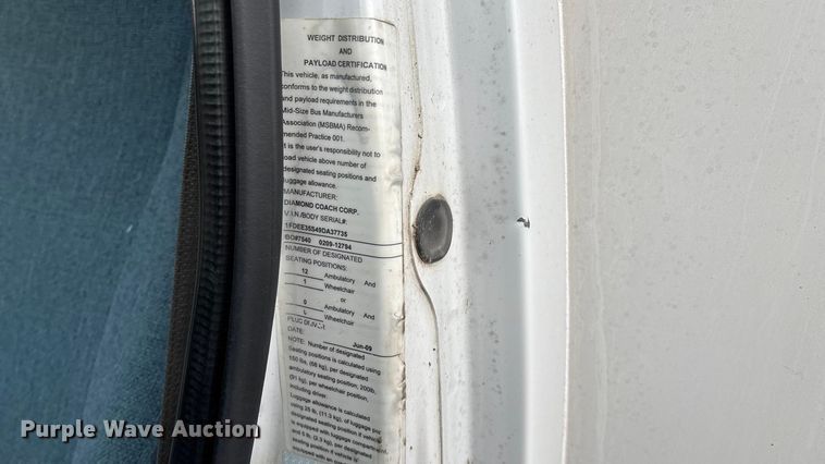 image for item FG0148 2009 Ford E350 Super Duty shuttle bus