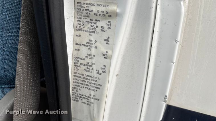 image for item FG0148 2009 Ford E350 Super Duty shuttle bus