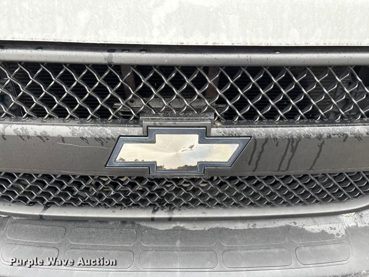 image for item FG0149 2009 Chevrolet Express shuttle bus