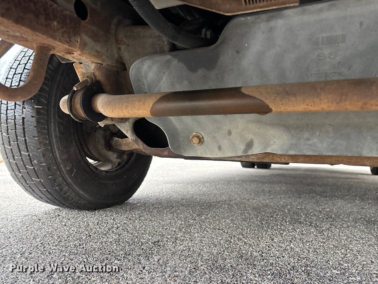 image for item FG0149 2009 Chevrolet Express shuttle bus