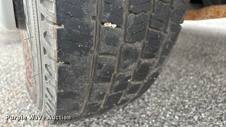 image for item FG0149 2009 Chevrolet Express shuttle bus