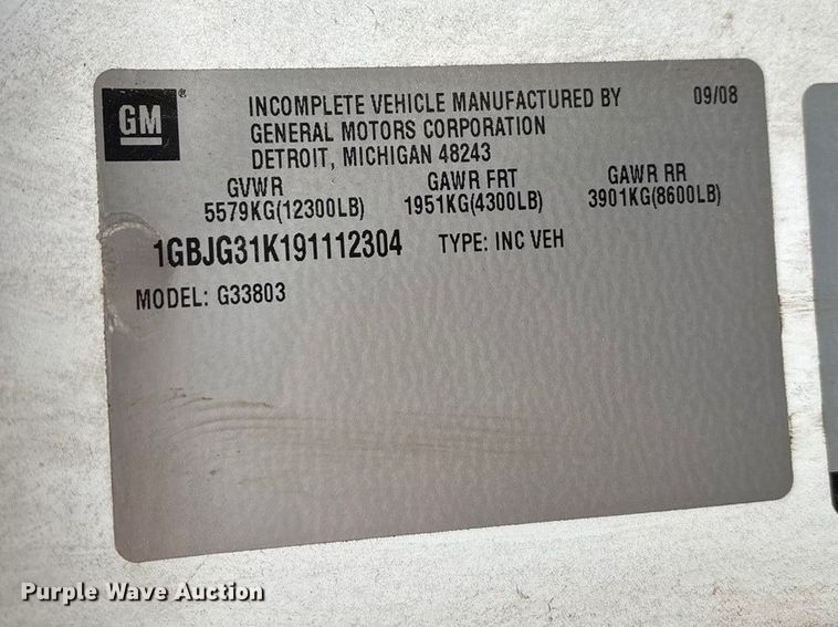 image for item FG0149 2009 Chevrolet Express shuttle bus