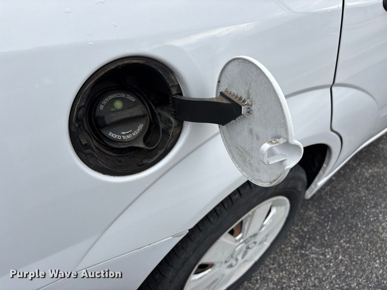 image for item FG0151 2007 Ford Focus SE SUV