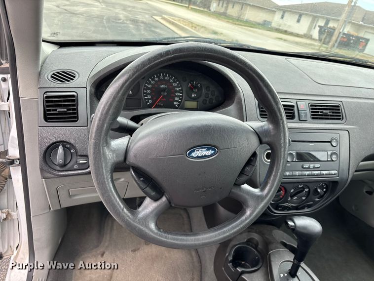 image for item FG0151 2007 Ford Focus SE SUV