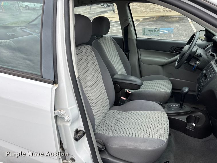 image for item FG0151 2007 Ford Focus SE SUV