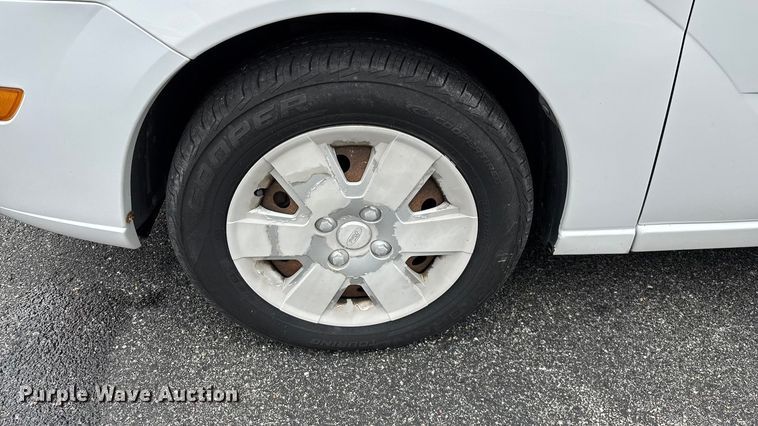 image for item FG0151 2007 Ford Focus SE SUV