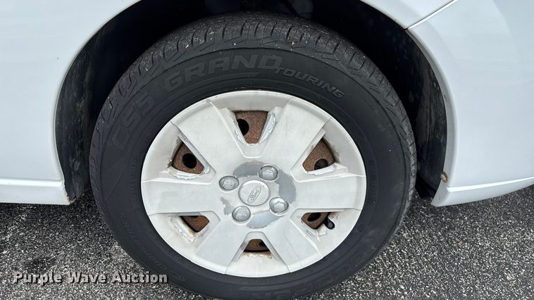 image for item FG0151 2007 Ford Focus SE SUV