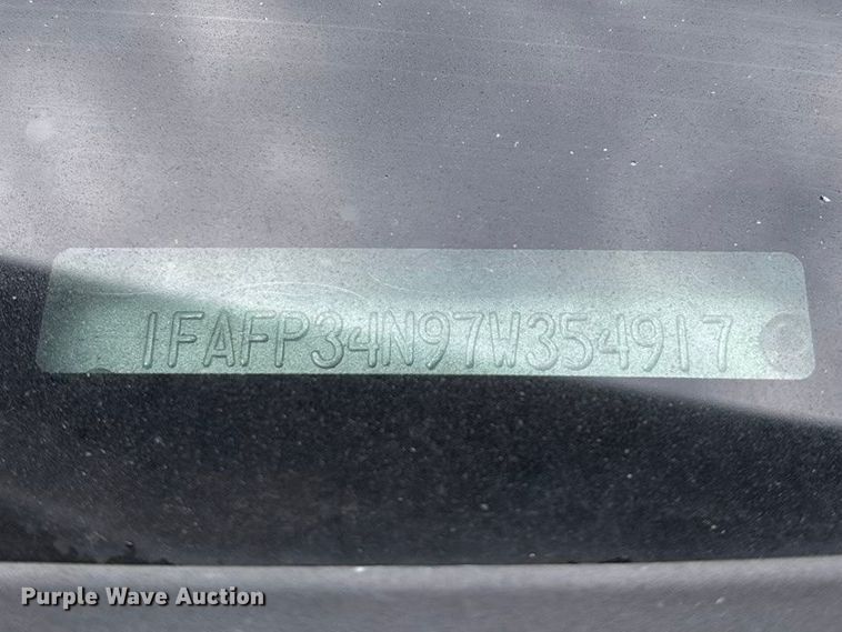 image for item FG0151 2007 Ford Focus SE SUV