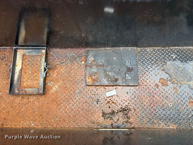 image for item FG0154 2011 Kodiak equipment trailer