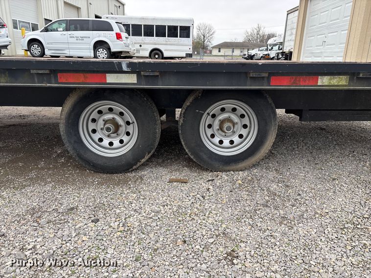 image for item FG0154 2011 Kodiak equipment trailer