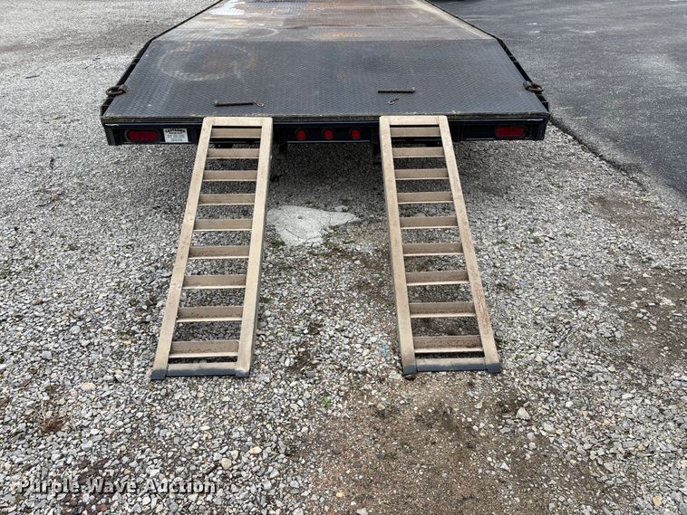 image for item FG0154 2011 Kodiak equipment trailer