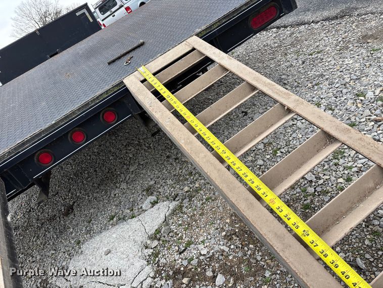 image for item FG0154 2011 Kodiak equipment trailer