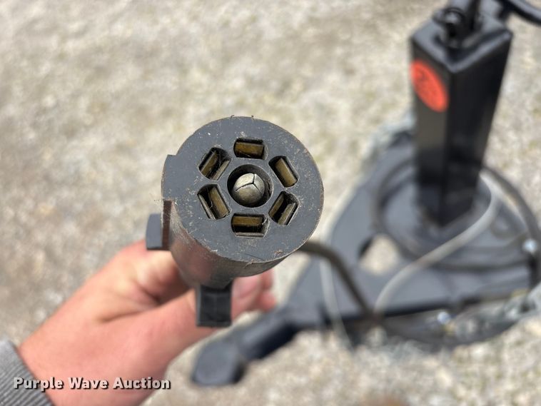 image for item FG0155 2021 Starlite  82-H185CRDV utility trailer